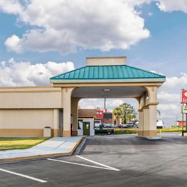 Econo Lodge Calhoun Thumbnail