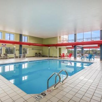 AmericInn & Suites by Wyndham Baraboo Event Center Thumbnail