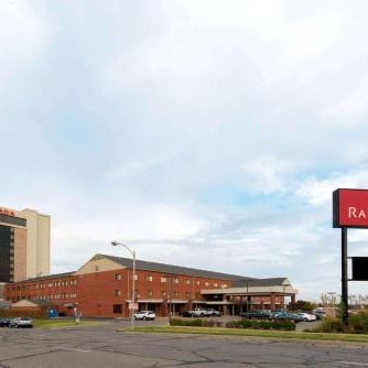 Ramada Hotel & Convention Center by Wyndham Topeka Downtown Thumbnail