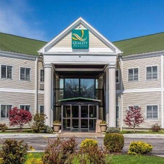 Quality Inn & Suites Middletown - Newport Thumbnail