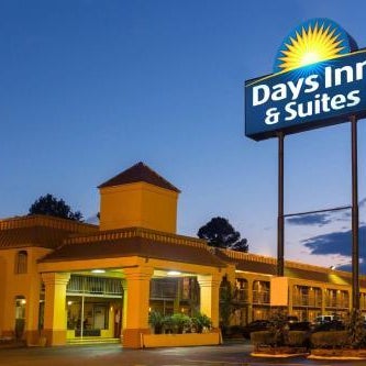 Days Inn & Suites by Wyndham Vicksburg Thumbnail