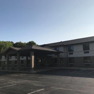 Econo Lodge Inn & Suites Thumbnail
