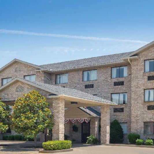 Ramada by Wyndham Catlettsburg/Ashland Thumbnail