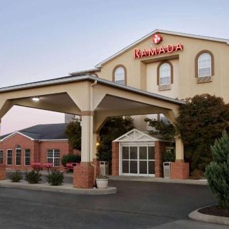 Ramada by Wyndham Elizabethtown Thumbnail