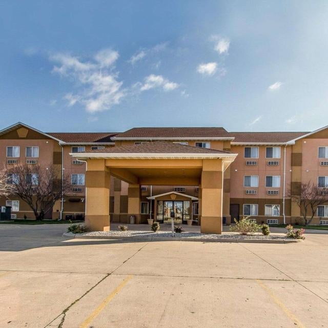 Quality Inn & Suites Thumbnail