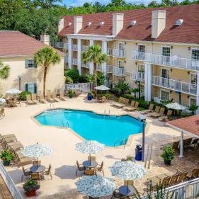 Palmera Inn and Suites Thumbnail