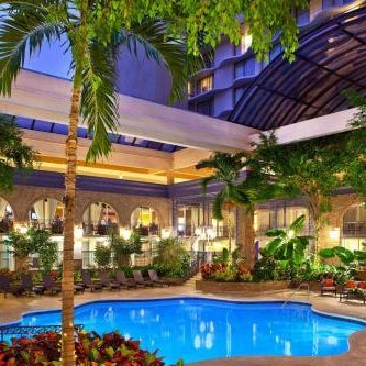 Courtland Grand Hotel, Trademark Collection by Wyndham Thumbnail
