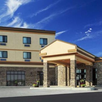 Roosevelt Grand Dakota, SureStay Collection by Best Western Thumbnail