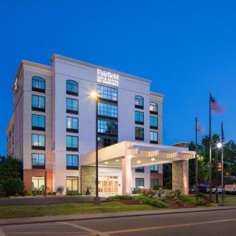 Fairfield Inn & Suites by Marriott Charleston Thumbnail