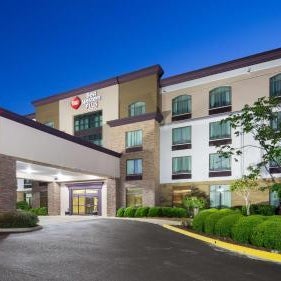 Best Western Plus Birmingham Inn & Suites Thumbnail