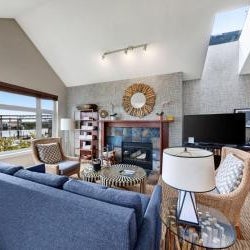 Kimpton Riverplace Hotel By IHG Thumbnail