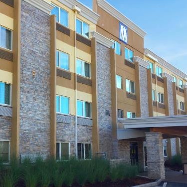 Comfort Inn & Suites Tigard near Washington Square Thumbnail
