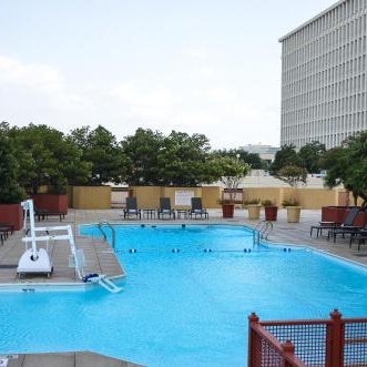 Doubletree By Hilton Houston Greenway Plaza Thumbnail