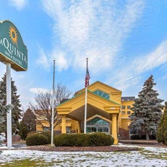 La Quinta Inn & Suites by Wyndham Appleton-College Avenue Thumbnail