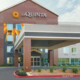 La Quinta Inn & Suites by Wyndham Austin Round Rock Thumbnail