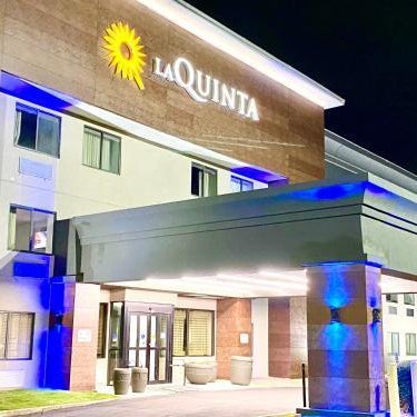 La Quinta Inn & Suites by Wyndham Birmingham/Cahaba Park South Thumbnail