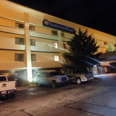 Norwood Inn & Suites Indianapolis East Post Drive Thumbnail