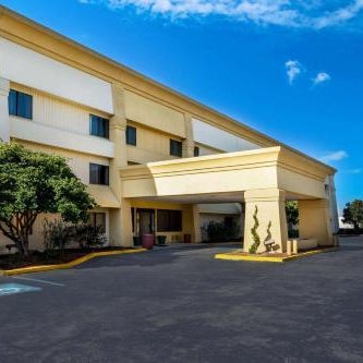 Baymont by Wyndham Meridian Thumbnail