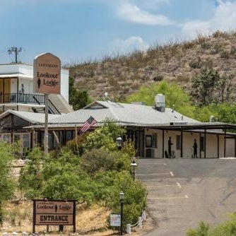 Landmark Lookout Lodge Thumbnail