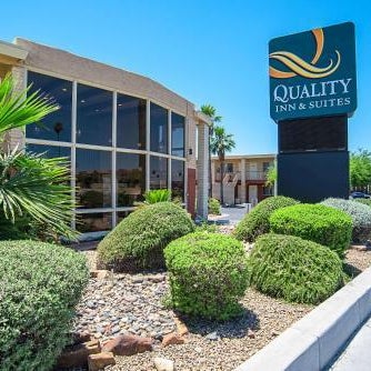 Quality Inn & Suites Phoenix NW - Sun City Thumbnail