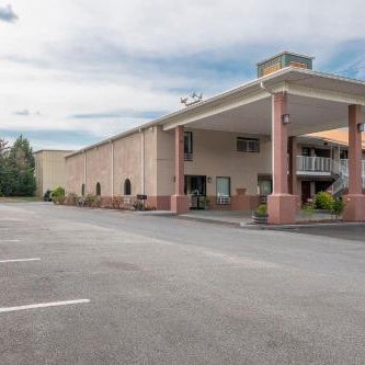 Red Roof Inn & Suites Rome Thumbnail