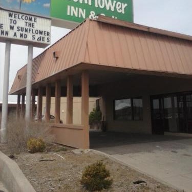Sunflower Inn & Suites - Garden City Thumbnail
