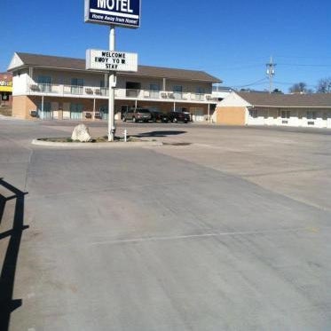 Brooks Motel Thumbnail