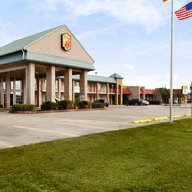 Super 8 by Wyndham New Iberia Thumbnail
