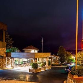 Best Western Plus Landing View Inn & Suites Thumbnail
