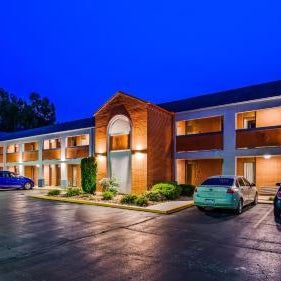 SureStay by Best Western Kansas City Country Inn North Thumbnail