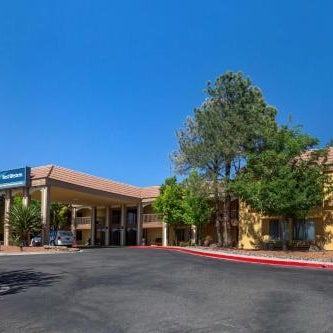 Best Western Airport Albuquerque Innsuites Hotel & Suites Thumbnail