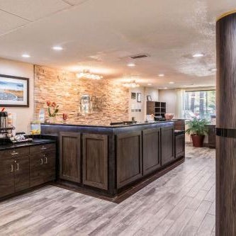 Lake Norman Inn and Suites Thumbnail