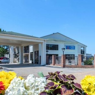 Super 8 by Wyndham Kannapolis Thumbnail
