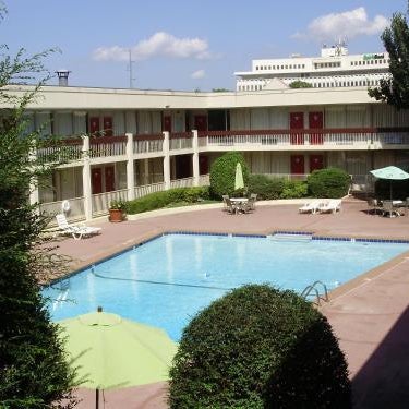 Trade Winds Central Inn Thumbnail