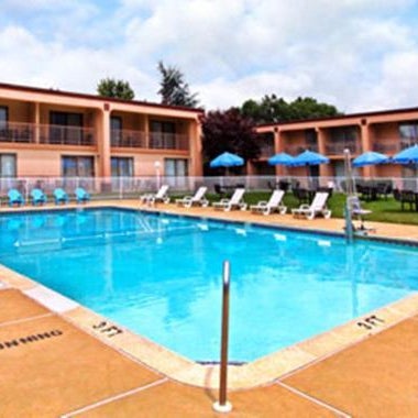 Red Carpet Inn & Suites Philadelphia NorthEast Thumbnail