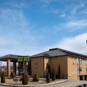 Wingate by Wyndham Somerset Thumbnail