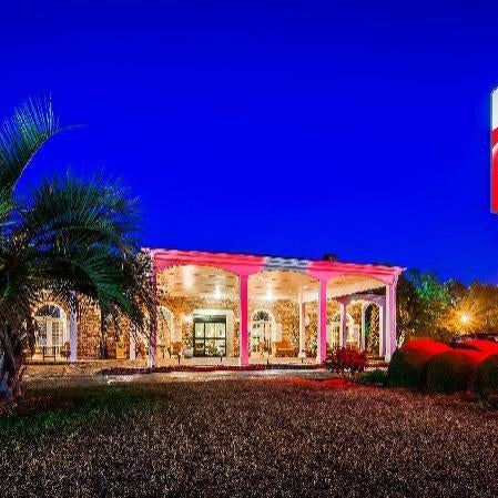 Best Western Plus Santee Inn Thumbnail