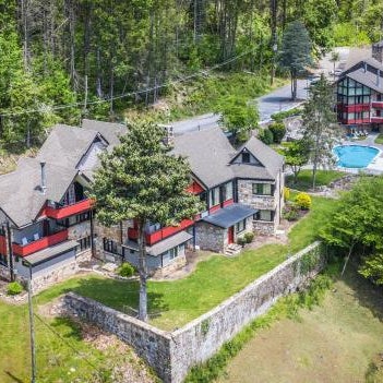 Chalet Inn Thumbnail