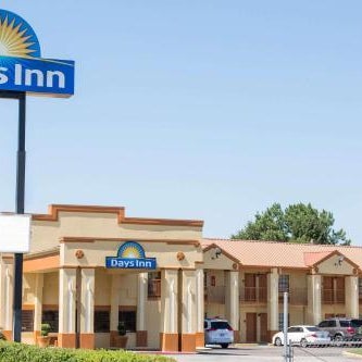 Days Inn by Wyndham Orange Thumbnail