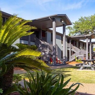 Econo Lodge Inn & Suites Fulton - Rockport Thumbnail