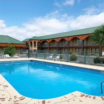 Econo Lodge Del Rio Thumbnail