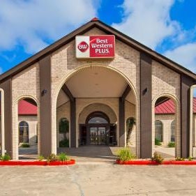 SureStay Plus by Best Western San Antonio Fiesta Inn Thumbnail