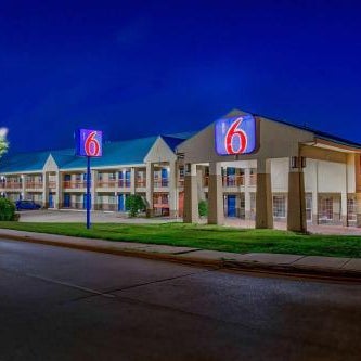 Motel 6 Arlington Thumbnail