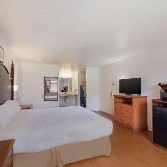 Americas Best Value Inn Lockhart