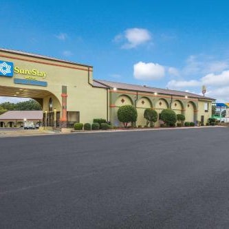 SureStay Hotel by Best Western Mt Pleasant Thumbnail