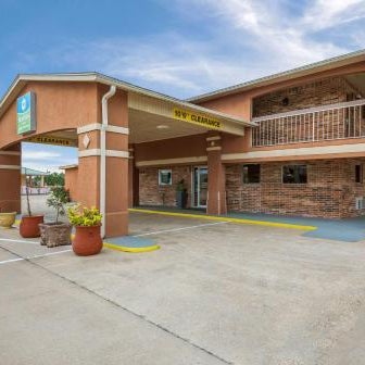 SureStay Hotel by Best Western Rockdale Thumbnail