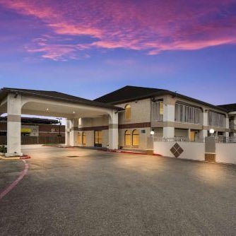 SureStay Hotel by Best Western Deer Park Thumbnail