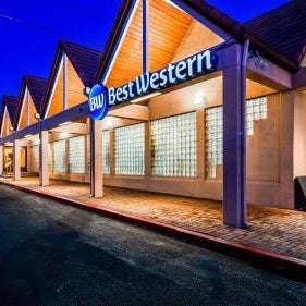 Best Western Town And Country Inn Thumbnail