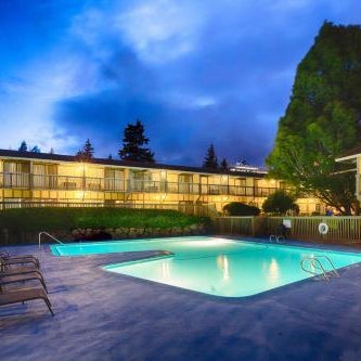 Red Lion Hotel Bellevue Thumbnail