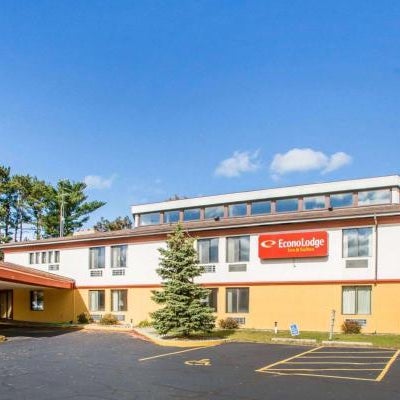 Econo Lodge Inn & Suites Stevens Point Thumbnail